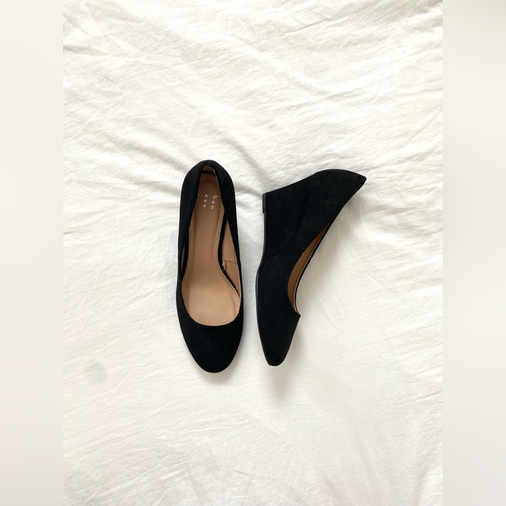 a new day Black Wedge Heels
